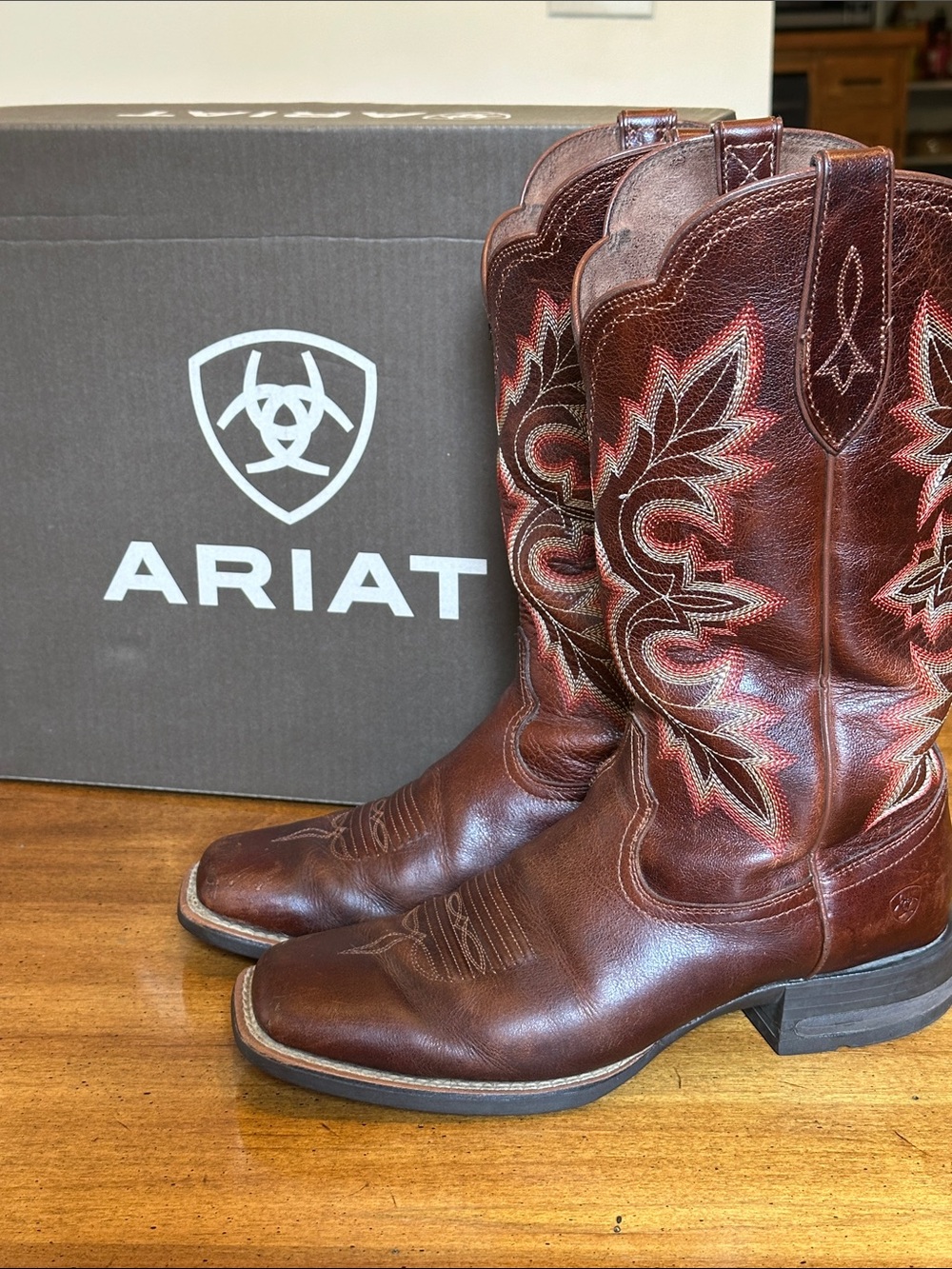 GUC Women’s Ariat Brown Leather Western Boots